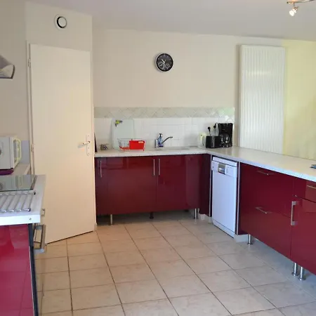 Merignac, 4 Pieces, 6 Personnes - Fr-1-653-55 Dom wakacyjny